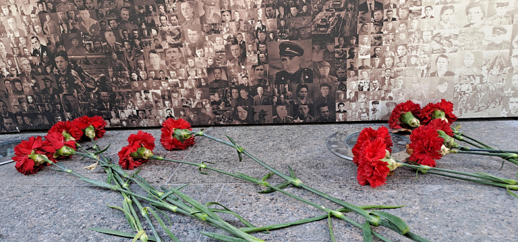 В Ярославле перед Днём Победы установят стенды с фотографиями Героев и участников Великой Отечественной войны