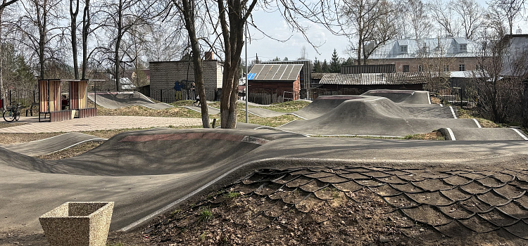 В Данилове продолжаются работы по благоустройству_314399