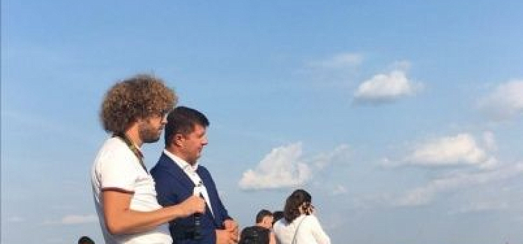 Илья Варламов рассказал, сколько зарабатывают ярославские чиновники в Госдуме и личный водитель Владимира Слепцова