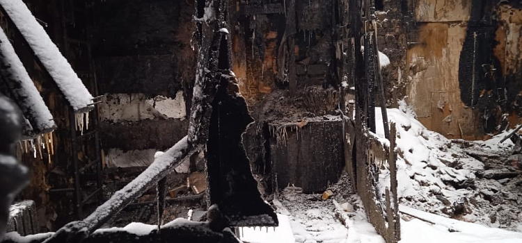 «От страха начала заикаться»: молодая мать рассказала о пожаре в Ростове. Фоторепортаж_170630