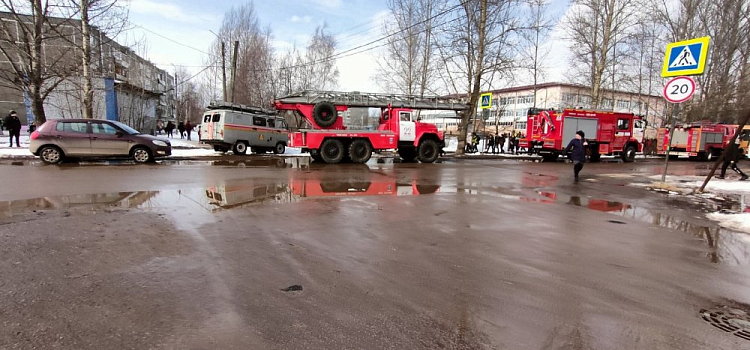 В Ростове Великом эвакуировали школу