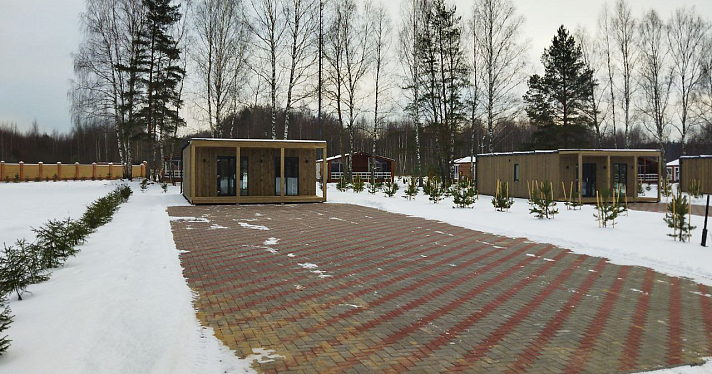 В Ярославской области в рамках нацпроекта построили первые модульные отели_227407