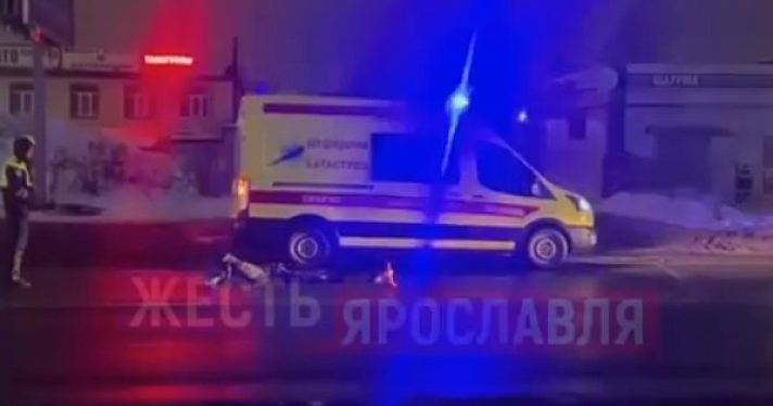 Проехались две машины: в Ярославле насмерть сбили мужчину