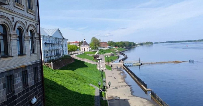 В Рыбинске снизился уровень воды в Волге