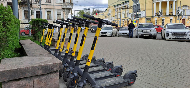 В Ярославле подросток на самокате попал под колеса «Тойоты»
