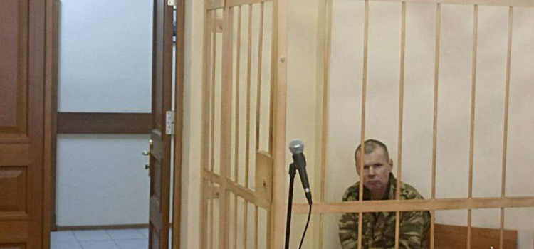 В центре Ярославля мужчина искромсал ножом знакомого