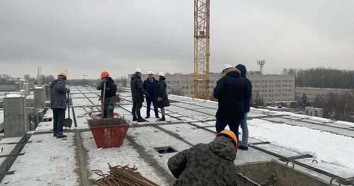 На стройке корпуса детской больницы в Ярославле побывала прокуратура