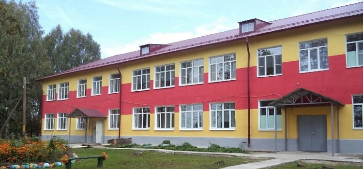 Жители Ярославской области попросили не закрывать школу-интернат в глубинке