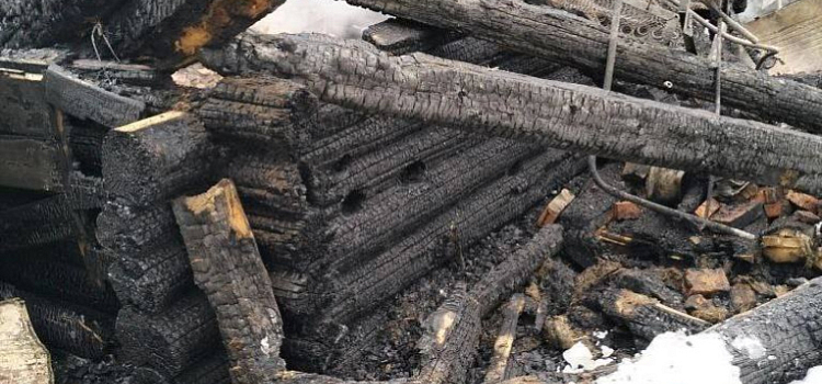 В деревне Ярославской области при пожаре погиб мужчина