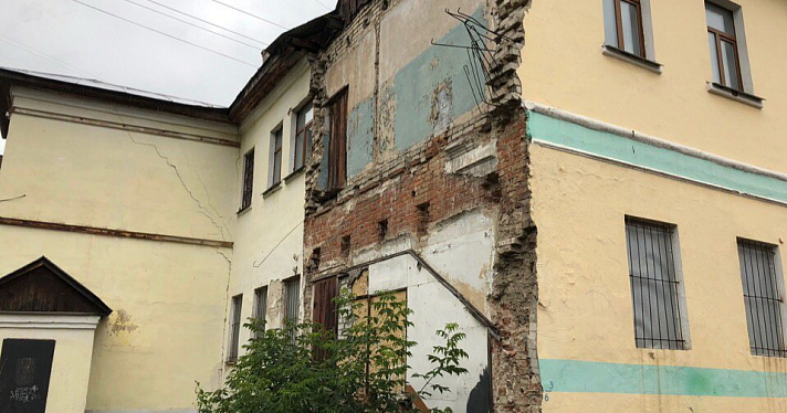 Суд обяжет мэрию Ярославля отреставрировать объект культурного наследия на улице Собинова_159436