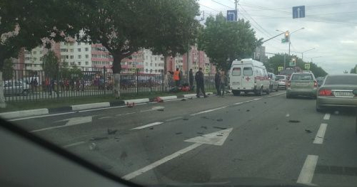 Правоохранительные органы установят обстоятельства ДТП на Фрунзе, в котором погиб мотоциклист