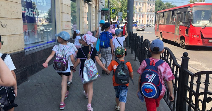 В Роспотребнадзоре ярославцам рассказали, как помочь детям во время аномальной жары