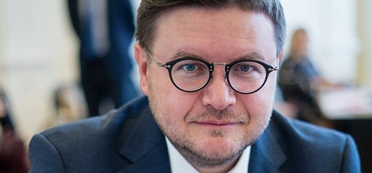 Суд продлил домашний арест ярославского депутата по делу о взятке 