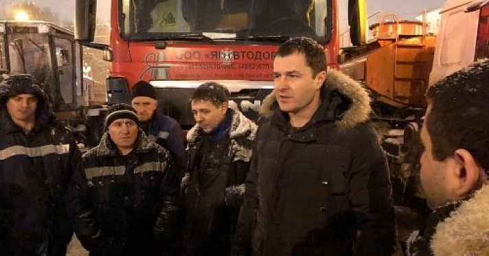 Владимир Волков поблагодарил водителей и рабочих, убирающих Ярославль от снега