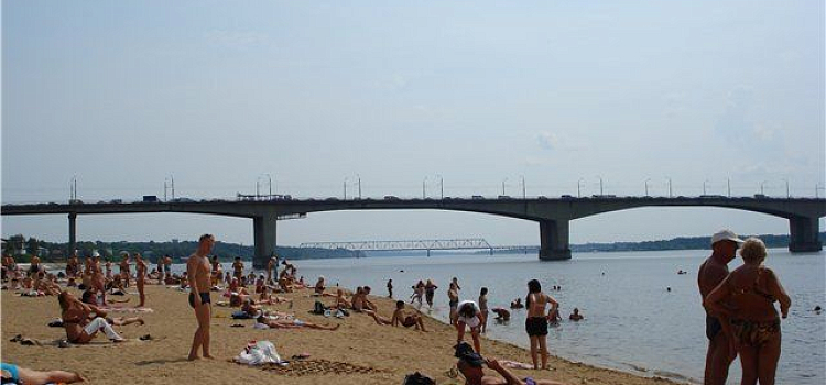 Ярославские спасатели разрешили купаться на трех городских пляжах_158113