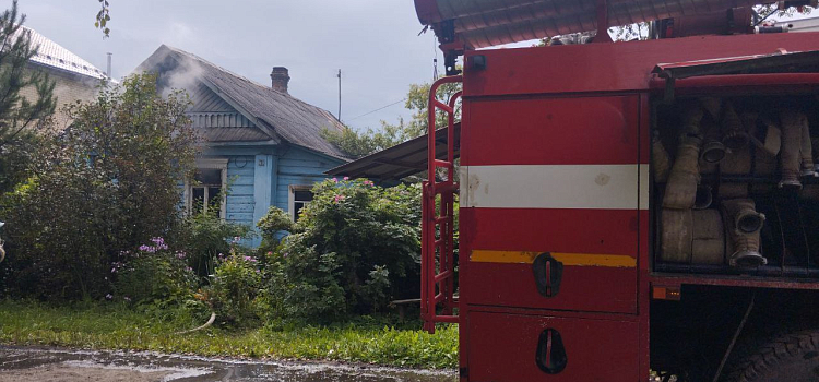 В Ярославской области при пожаре в частном доме погибли двое_302458