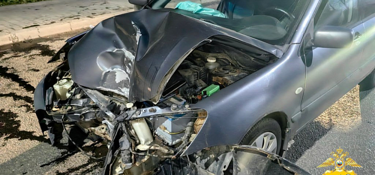 В Ярославле компания молодёжи попала в серьёзное ДТП во время вечерних «покатушек»