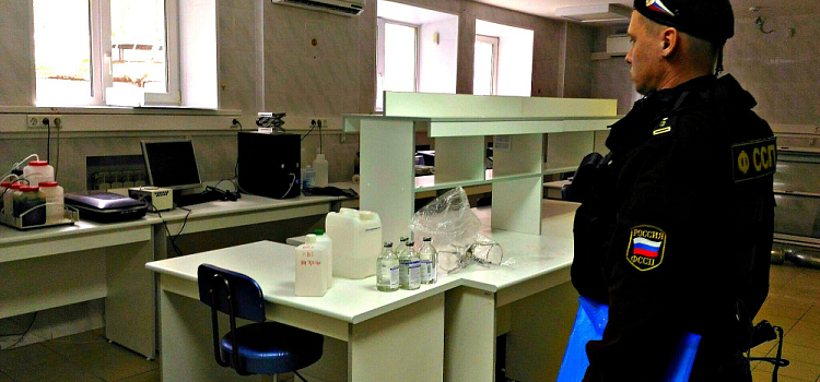 Врач-мошенник выплатит компенсацию: онколога из Ярославля наказали за фальшивые рецепты