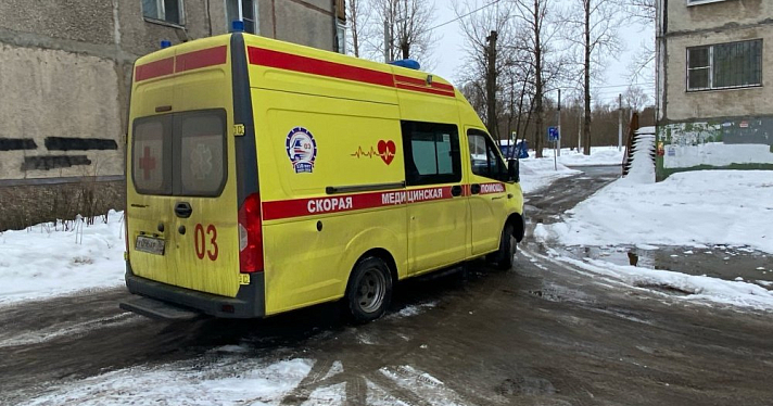 В Рыбинске на пешеходном переходе сбили подростка