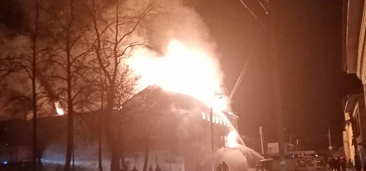 В Ростове сгорел бывший городской театр на Карла Маркса_163555