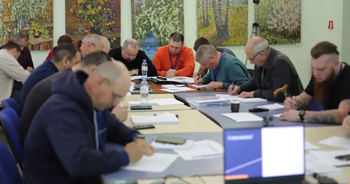 Михаил Евраев представил Владимиру Путину программу поддержки участников СВО «Герои Ярославии»