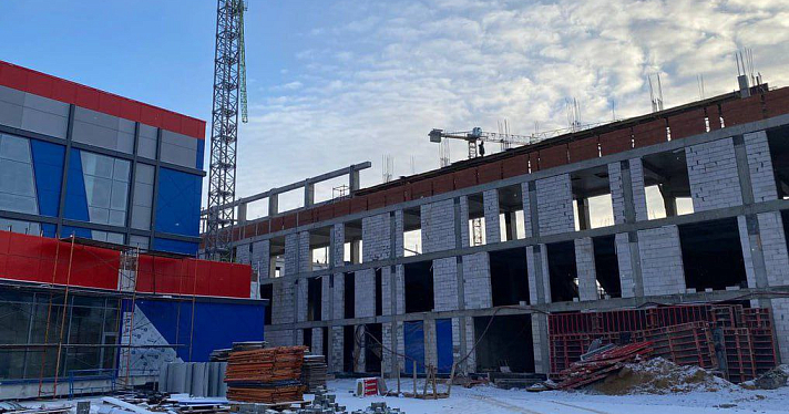 Ярославцам показали ход строительства волейбольного центра_257926