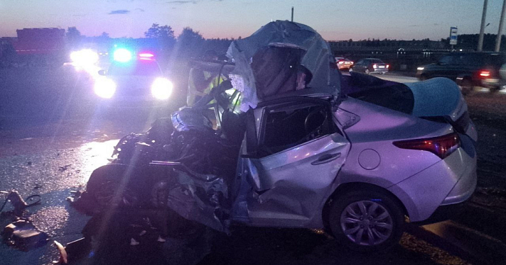 В Ярославле на Промышленном шоссе в ДТП погибли три человека