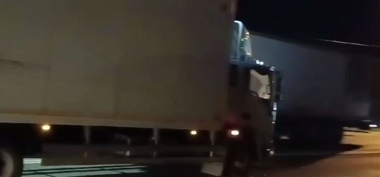 На трассе в Ростовском районе насмерть сбили пешехода