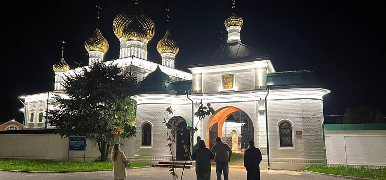 В Ярославской области архитектурной подсветкой украсили ещё пять храмов_303998