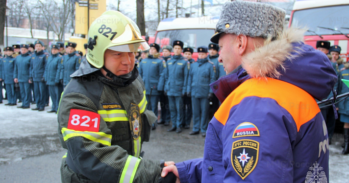 «Смыли копоть»: в Ярославле проводили на пенсию легенду пожарной охраны_260572
