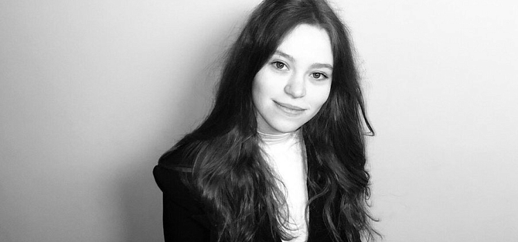 «Сдавала дважды»: ярославна набрала 100 баллов на ЕГЭ по литературе