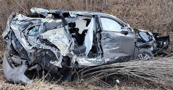 В Ярославской области два человека пострадали в ДТП с участием автобуса