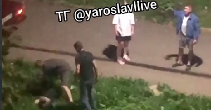 В Ярославле толпой напали на доставщика пиццы