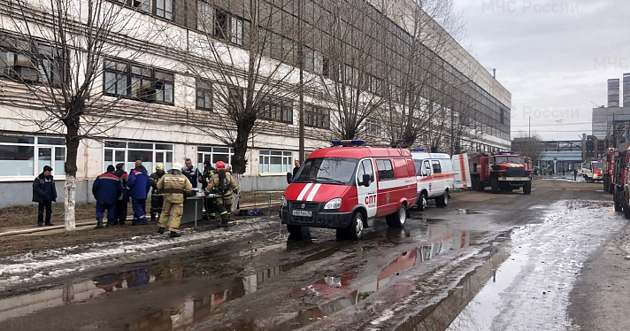 В Ярославле на моторном заводе произошел пожар_235839