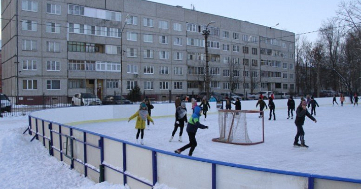 В Рыбинске зальют 33 ледовые площадки