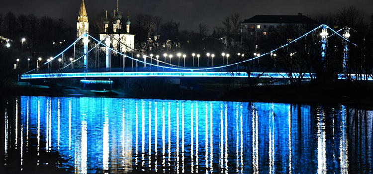 Даманский мост в Ярославле будет сиять каждый вечер_307991