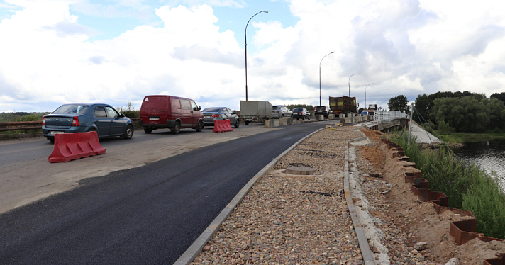 В Пошехонье откроют для машин отремонтированную половину моста через реку Согу
