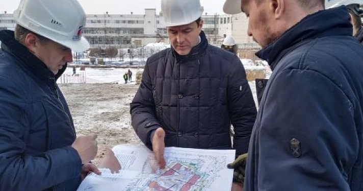 У Владимира Волкова появились вопросы к парковкам у строящегося в Ярославле жилого комплекса