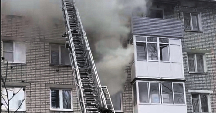 В Ярославле судебный пристав помог спасти людей из пожара