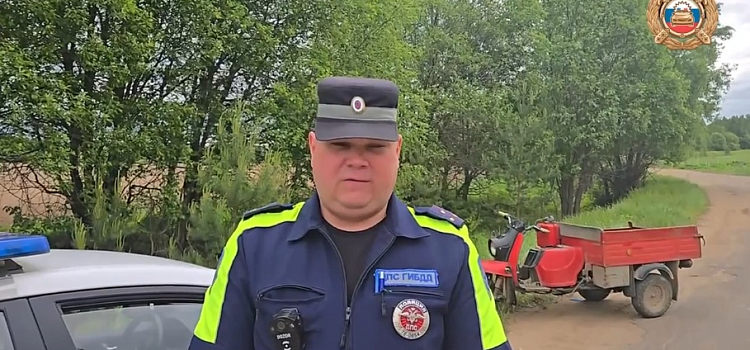 В Ярославской области мужчина убился, упав с мотороллера
