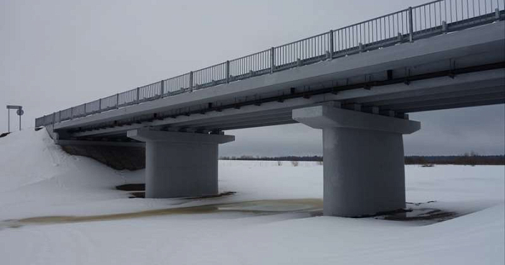 В Ярославской области ремонтируют мост, которому не нужен ремонт