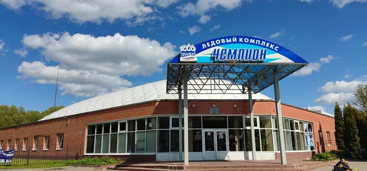 В Дзержинском районе Ярославля из-за угрозы обрушения закрыли ФОК
