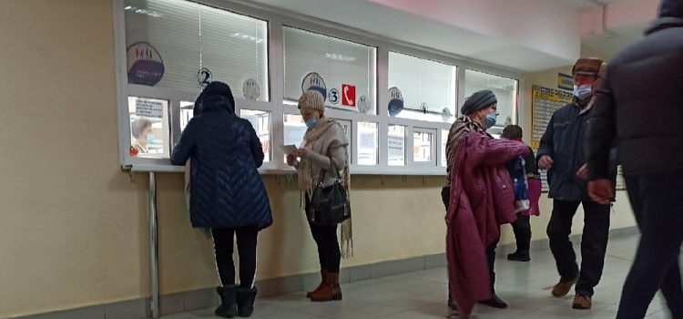 Вакцину «Спутник V» выпустят в виде капель для носа