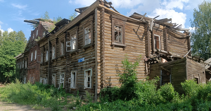 В Ярославле горел разрушенный объект культурного наследия 1902 года постройки