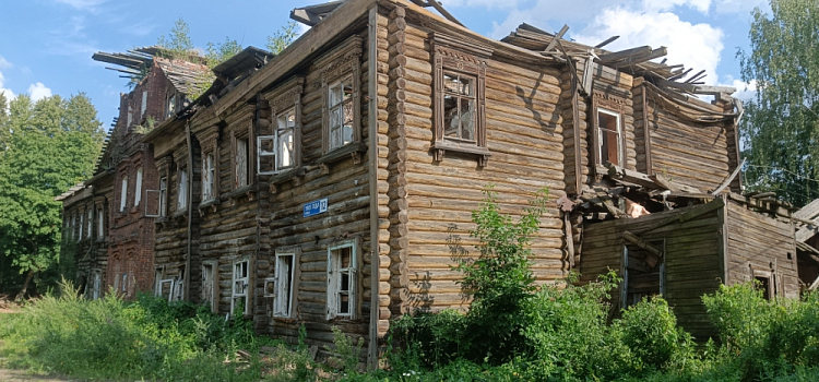 В Ярославле горел разрушенный объект культурного наследия 1902 года постройки