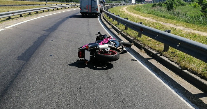 На Юбилейном мосту мотоциклисту отрезало голову отбойником