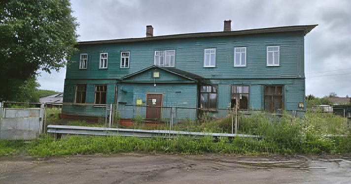 В ярославском селе выставили на продажу здание бывшей школы