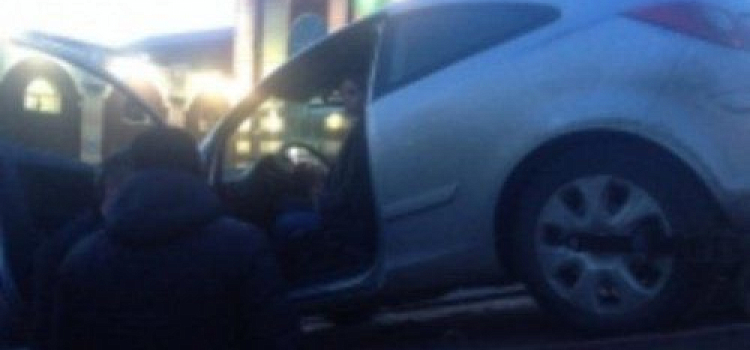 В Ярославле судебные приставы забрали автомобиль участницы «Дом-2» 