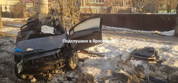В Ярославле около больницы произошло смертельное ДТП_268217