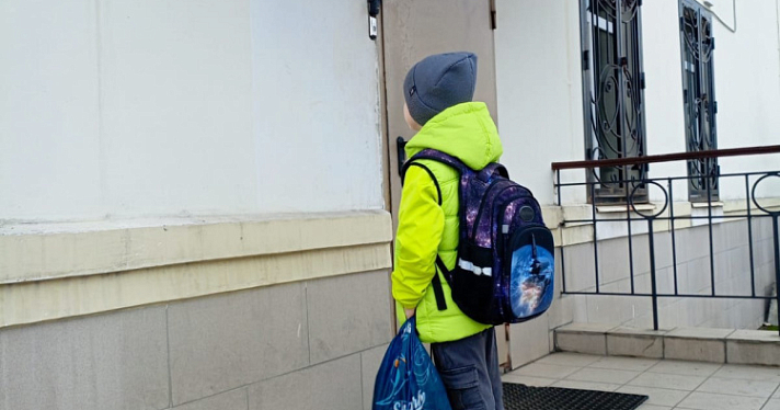 На вокзале в Рыбинске к полицейским пришёл мальчик и рассказал, что он потерялся